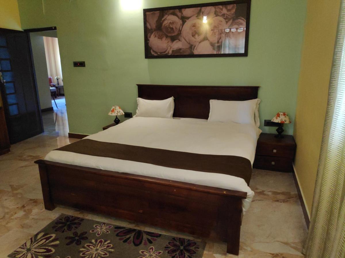 ירקאוד Premier Inn מראה חיצוני תמונה