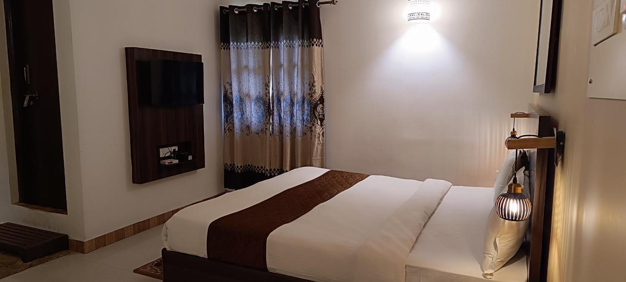 ירקאוד Premier Inn מראה חיצוני תמונה