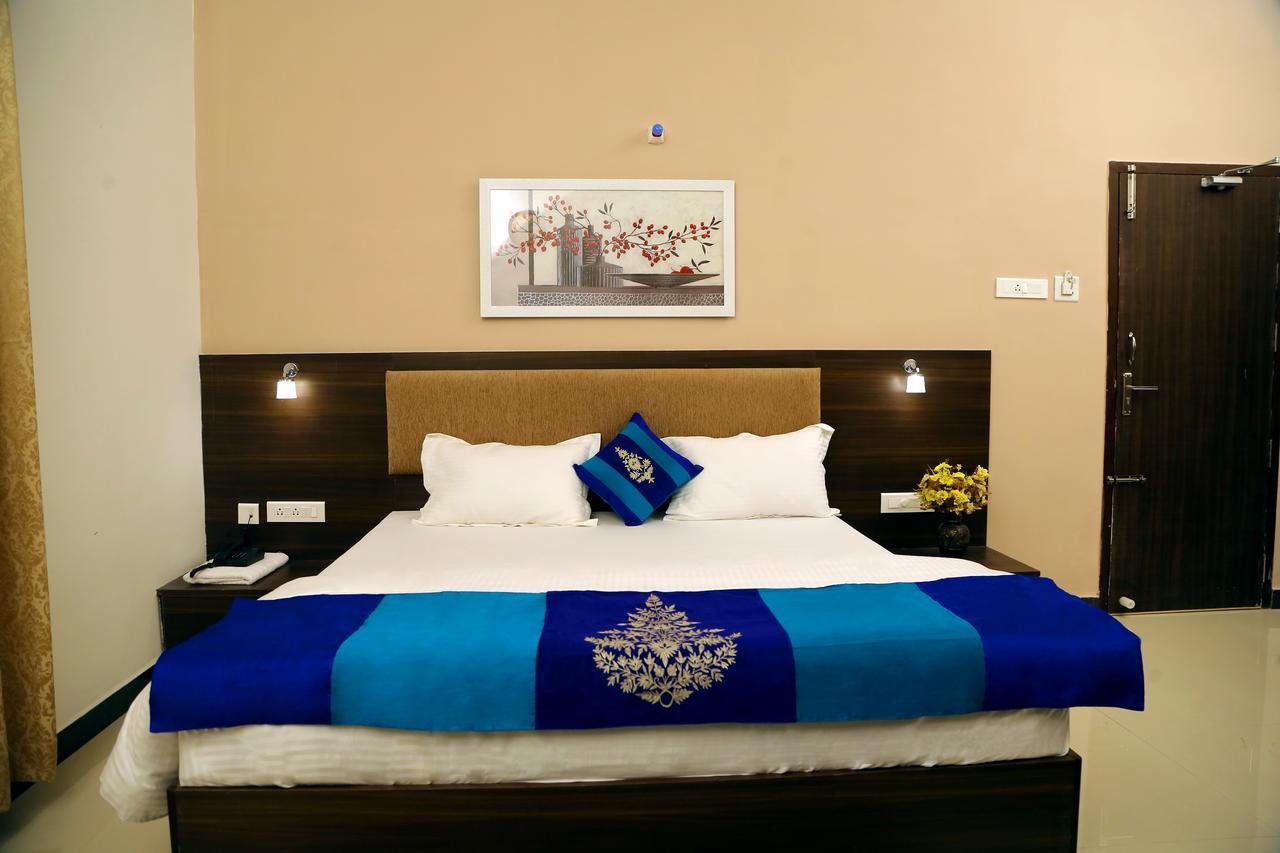 ירקאוד Premier Inn מראה חיצוני תמונה